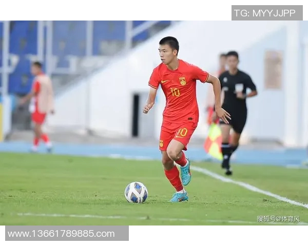 中国高颜值足球明星：闪耀绿茵场的魅力与实力并存的球员风采